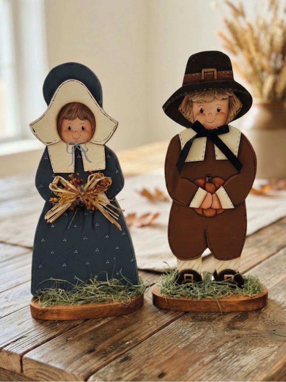 Vintage Handcrafted Pilgrim Couple Holiday Décor – Wood - Blue & Brown